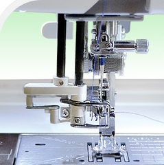 Швейно-вышивальная машина Janome Memory Craft MC 15000 Horizon