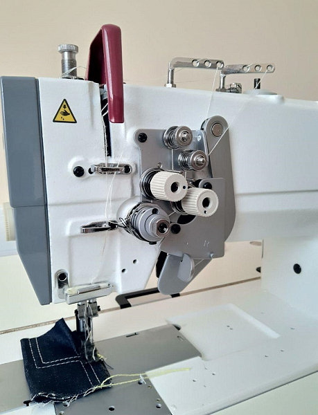 Двухигольная промышленная швейная машина Aurora A-845D-03 с прямым приводом