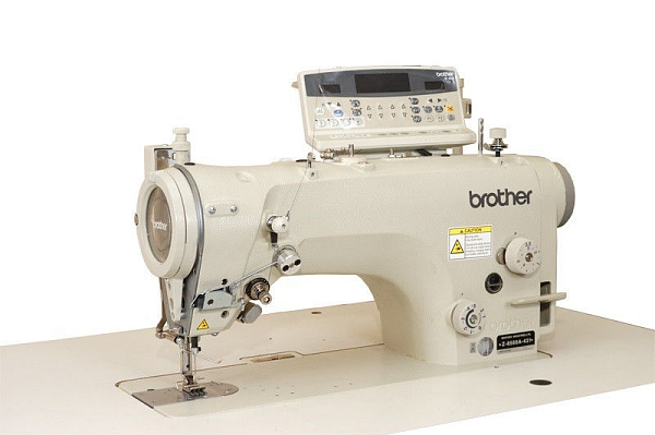 Промышленная швейная машина зигзаг Brother Z-8550A-A31 с прямым приводом (комплект)