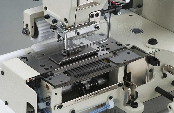 Многоигольная промышленная швейная машина Kansai Special FX-4412P/UTC