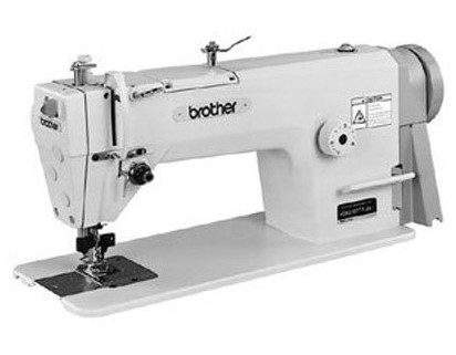 Прямострочная промышленная швейная машина Brother SL-1110-5
