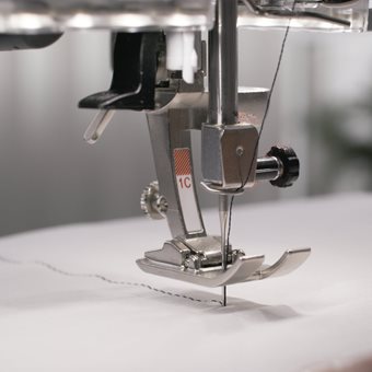 Швейно-вышивальная машина Bernina B 540 (без вышивального блока)