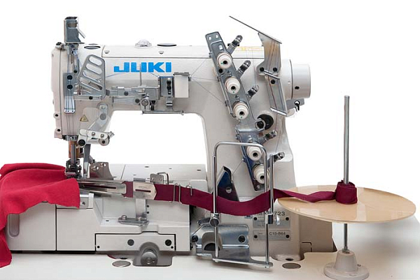 Плоскошовная распошивальная машина Juki MF-7523-C11-B56 для окантовки