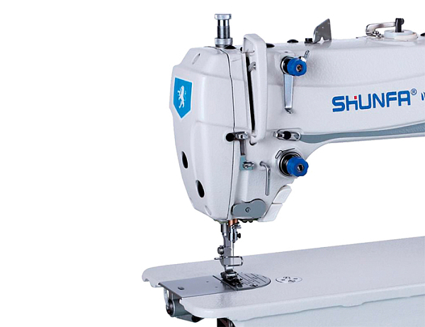 Прямострочная промышленная швейная машина Shunfa S4-D2H (комплект)