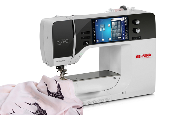 Швейно-вышивальная машина Bernina B 790 Plus (без вышивального блока)