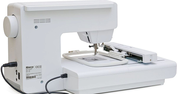 Швейно-вышивальная машина Minerva MC 450ER (с вышивальным блоком)
